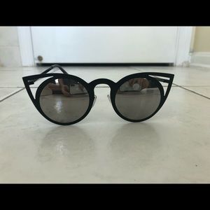 Cat eye mirrored sunglasses